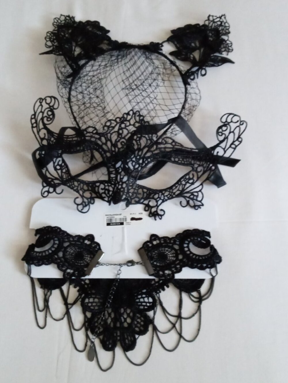 VERY SEXY LINGERIE BY ALDO. BLACK. NEW/NO TAGS. BONUS -  GOLD MASK INCLUDED